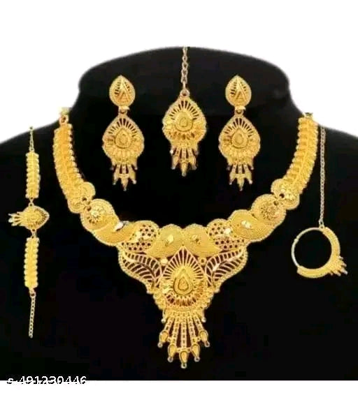 NEW WOMEN JEWELLERY COMBO SET.
